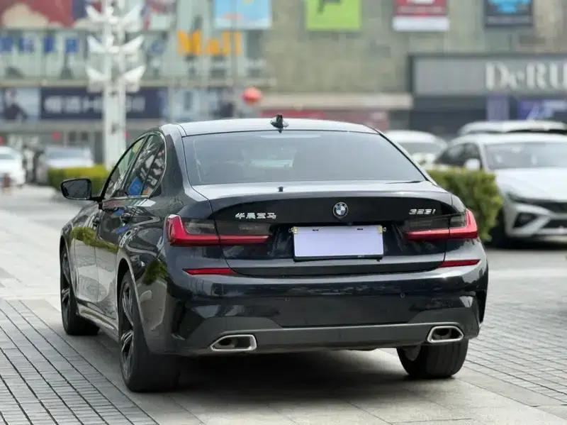 2022 BMW 3 Series 325i M Sport Package — миниатюра 4