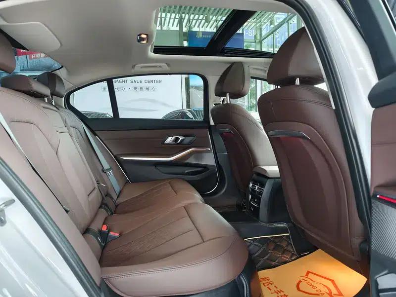 2023 BMW 3 Series 325Li M Sport Package — миниатюра 18
