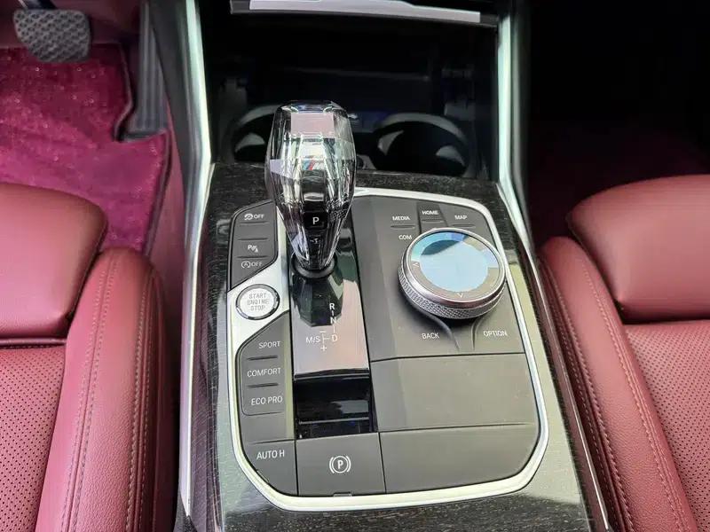 2022 BMW 3 Series 325Li M Sport Package — миниатюра 12