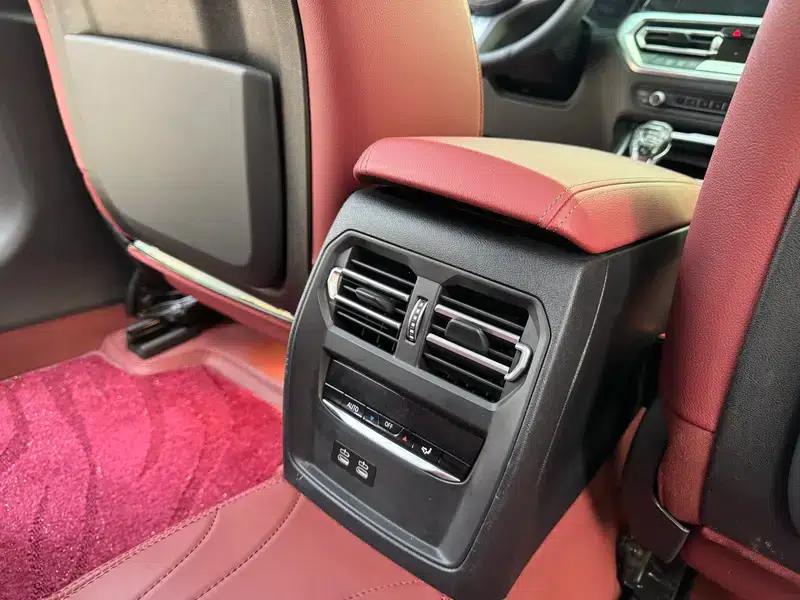 2022 BMW 3 Series 325Li M Sport Package — миниатюра 8