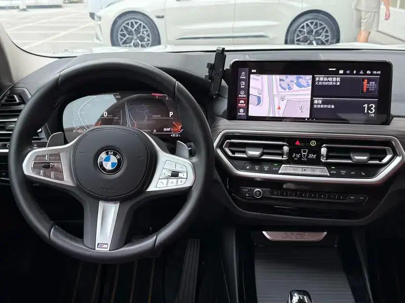 BMW X3 2023 xDrive30i Leading Edition M Sport Package — миниатюра 12