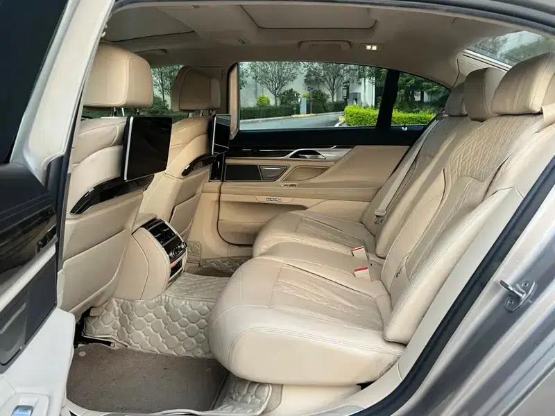 2016 BMW 7 Series 730Li Luxury — миниатюра 14