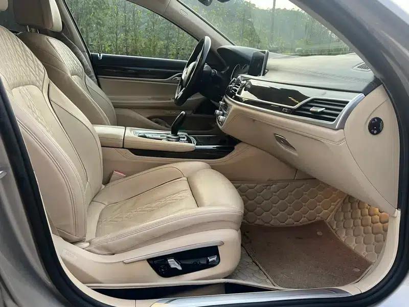 2016 BMW 7 Series 730Li Luxury — миниатюра 8
