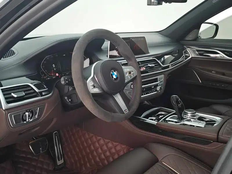 2019 BMW 7 Series 740Li Luxury M Sport Package — миниатюра 13