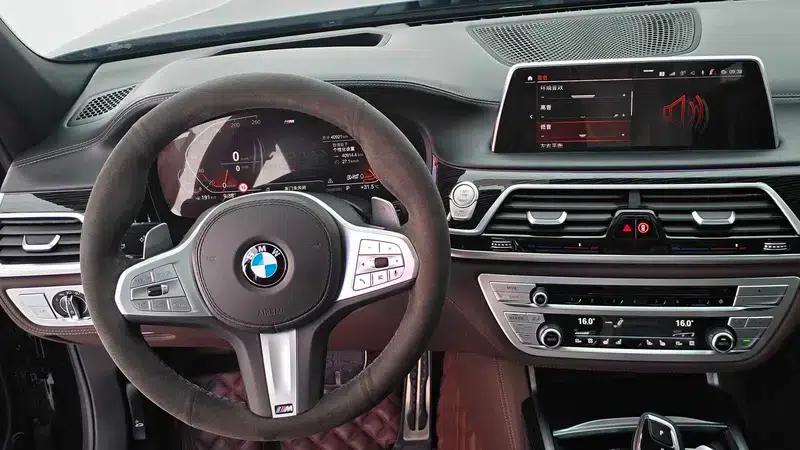 2019 BMW 7 Series 740Li Luxury M Sport Package — миниатюра 15