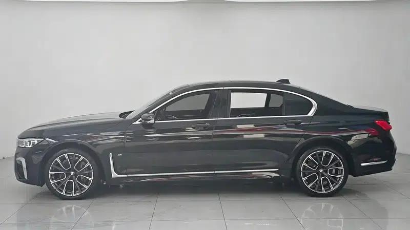 2019 BMW 7 Series 740Li Luxury M Sport Package — миниатюра 4