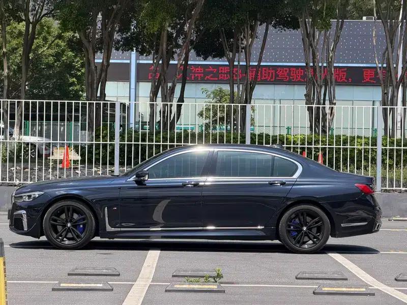 2019 BMW 7 Series 730Li M Sport Package — миниатюра 4