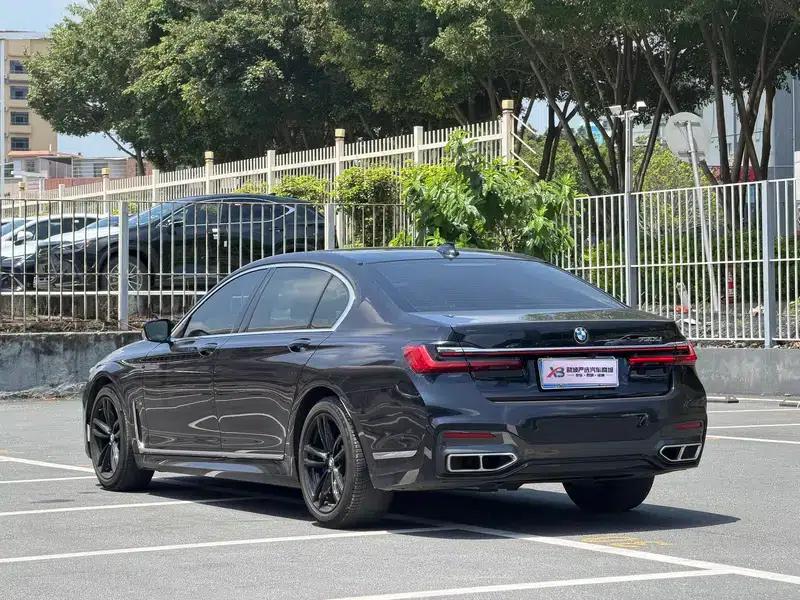 2019 BMW 7 Series 730Li M Sport Package — миниатюра 5