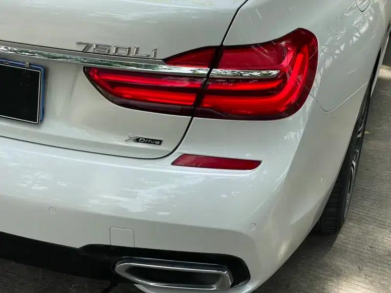 2018 BMW 7 Series 740Li xDrive Luxury M Sport Package — миниатюра 17