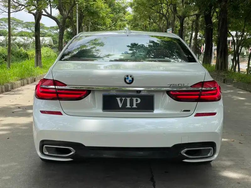 2018 BMW 7 Series 740Li xDrive Luxury M Sport Package — миниатюра 6