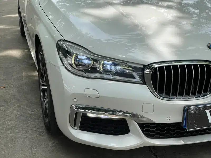 2018 BMW 7 Series 740Li xDrive Luxury M Sport Package — миниатюра 10