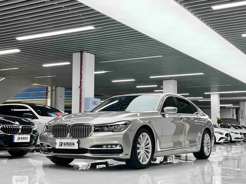 2018 BMW 7 Series 730Li Leading Excellence Package — миниатюра 1