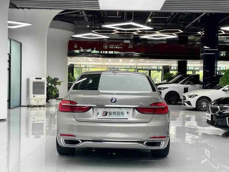 2018 BMW 7 Series 730Li Leading Excellence Package — миниатюра 5