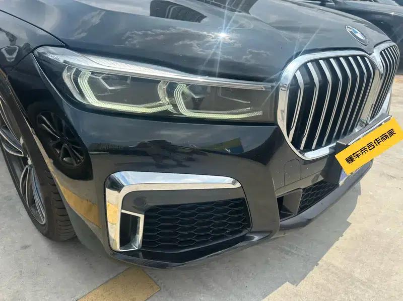2019 BMW 7 Series 730Li M Sport Package — миниатюра 3