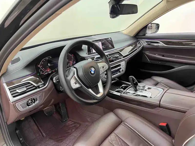 2021 BMW 7 Series 730Li Luxury Package — миниатюра 21