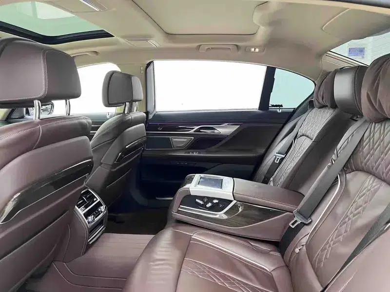 2021 BMW 7 Series 730Li Luxury Package — миниатюра 27