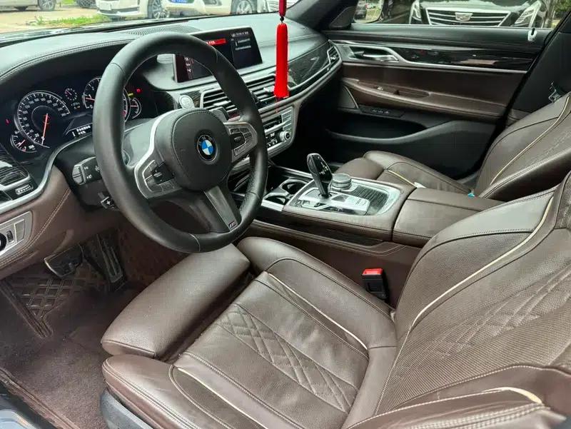 2018 BMW 7 Series 740Li Leading Model, Excellence Package — миниатюра 16