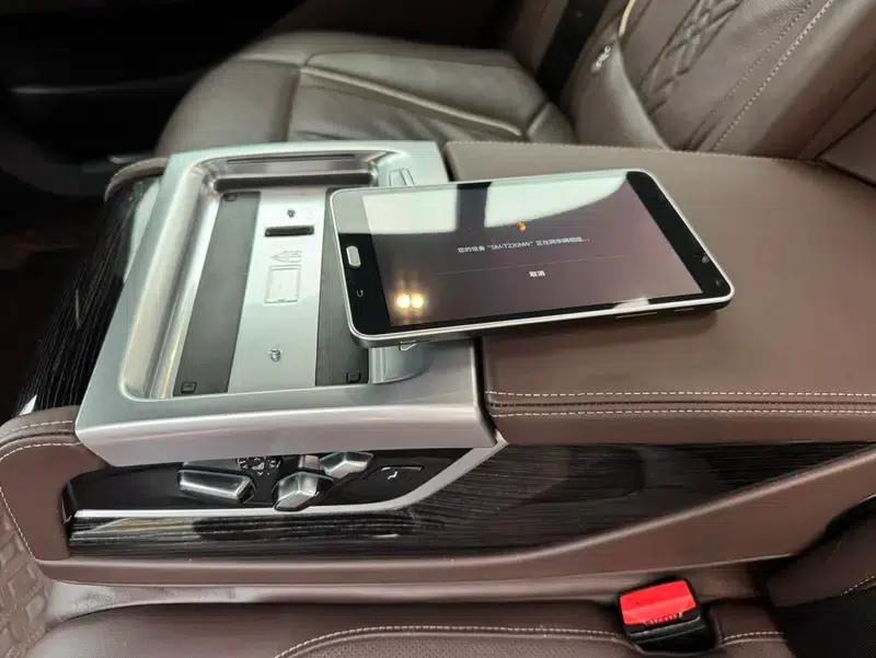2018 BMW 7 Series 740Li Leading Model, Excellence Package — миниатюра 17
