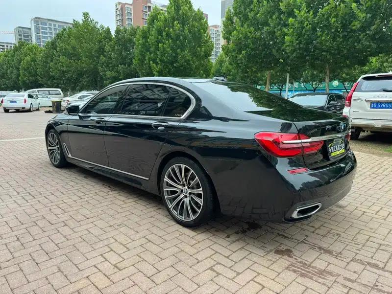 2018 BMW 7 Series 740Li Leading Model, Excellence Package — миниатюра 4