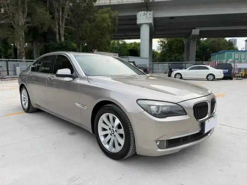 2011 BMW 7 Series 740Li Standard Edition — миниатюра 2