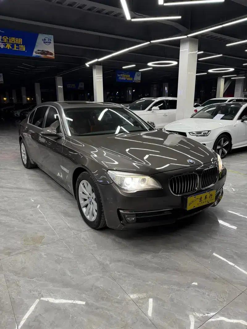 BMW 7 Series 2013 730Li Leading Edition — миниатюра 3