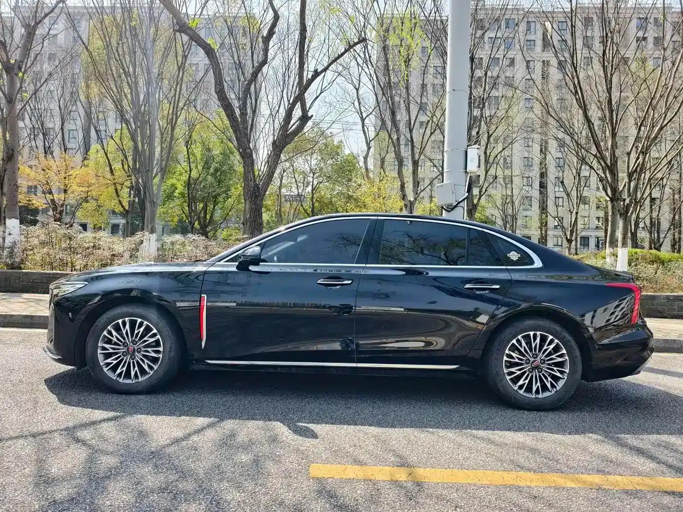 Hongqi H5 2023 2.0T Automatic Intelligent Flagship Edition — миниатюра 4