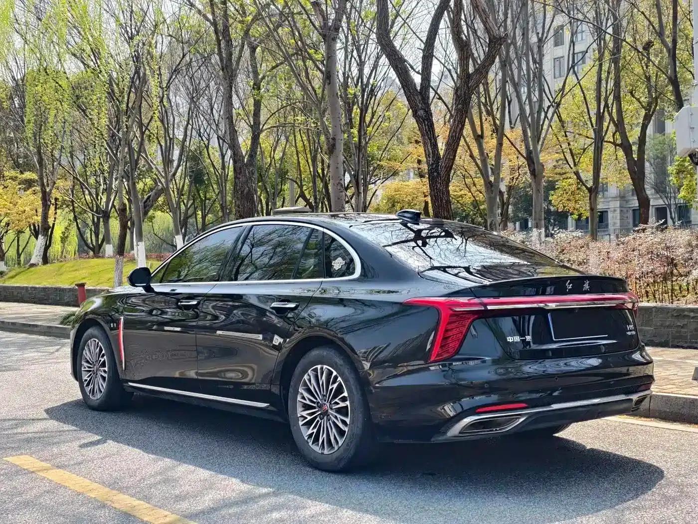 Hongqi H5 2023 2.0T Automatic Intelligent Flagship Edition — миниатюра 7