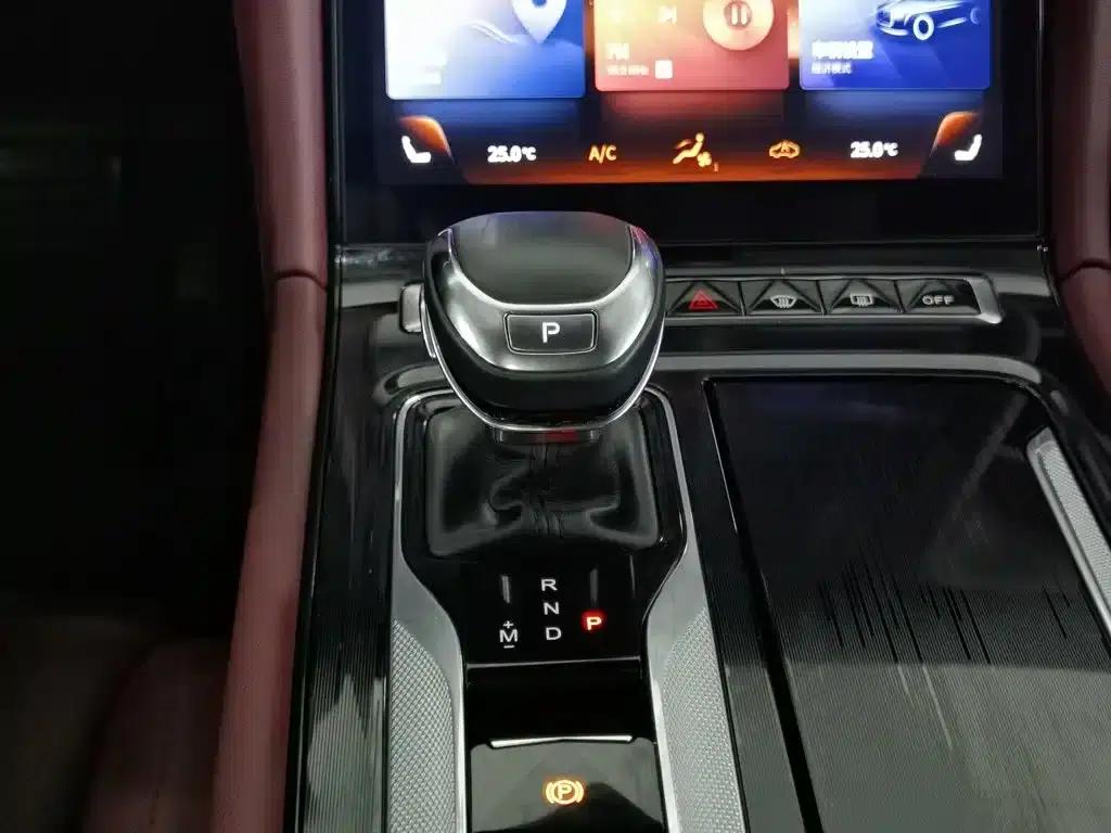 Hongqi H5 2023 2.0T Automatic Intelligent Flagship Edition — миниатюра 13