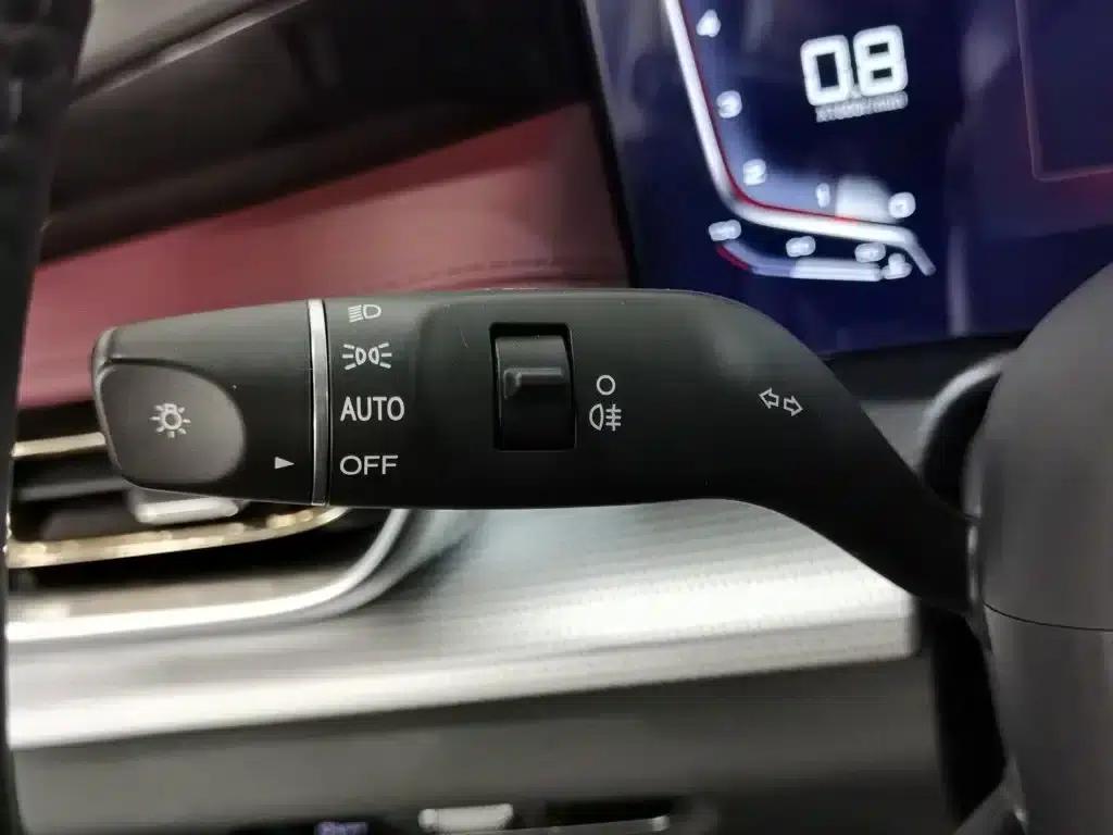 Hongqi H5 2023 2.0T Automatic Intelligent Flagship Edition — миниатюра 21