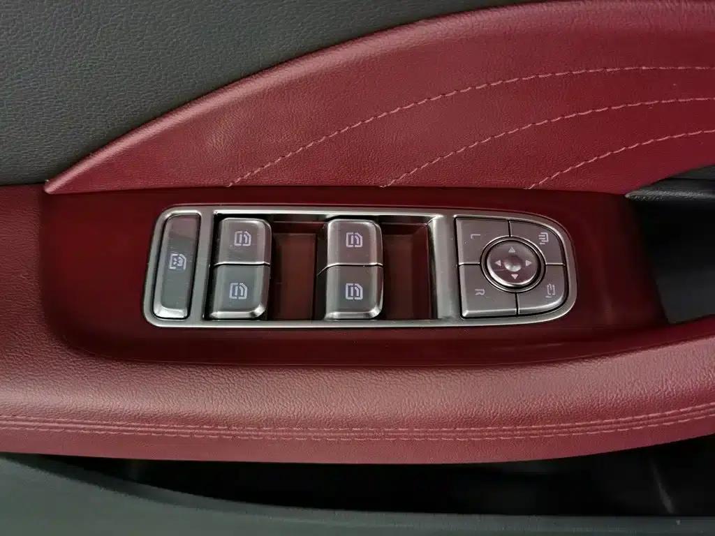 Hongqi H5 2023 2.0T Automatic Intelligent Flagship Edition — миниатюра 9