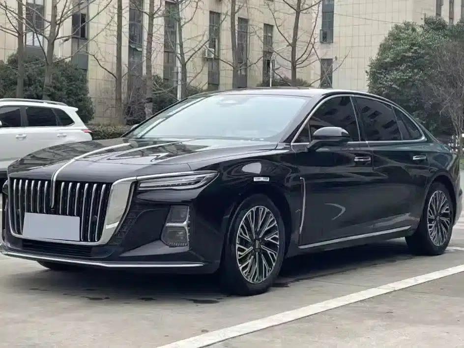 Hongqi H5 2023 2.0T Automatic Intelligent Flagship Edition — миниатюра 1