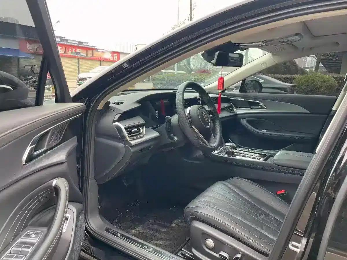 Hongqi H5 2023 2.0T Automatic Intelligent Flagship Edition — миниатюра 4