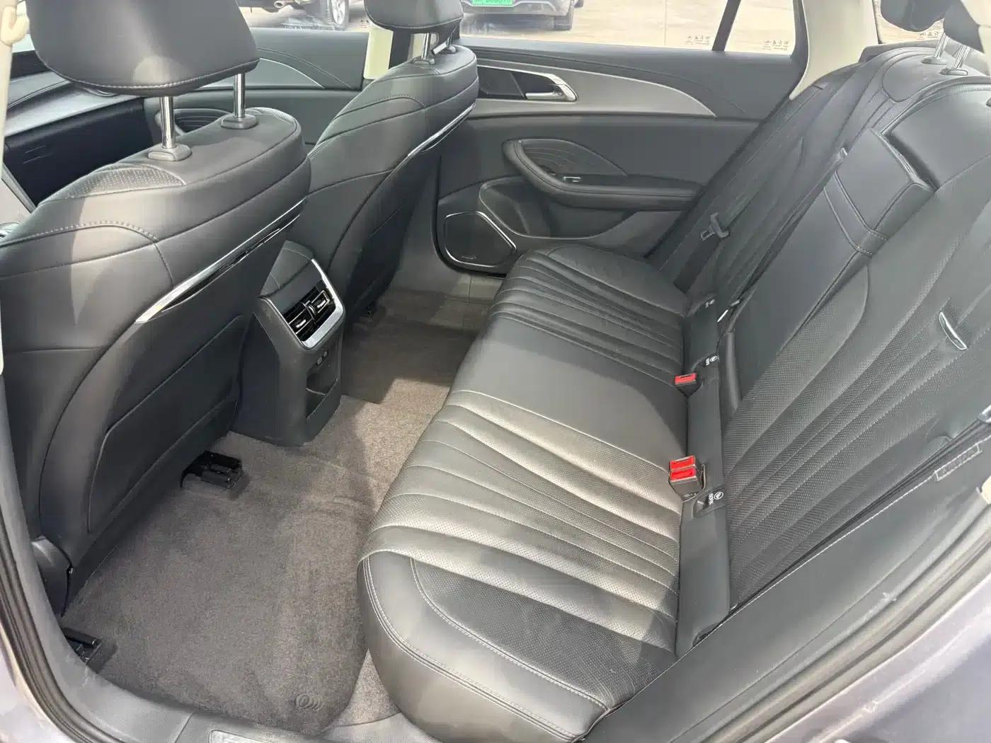 Hongqi H5 2023 2.0T Automatic Intelligent Flagship Edition — миниатюра 12
