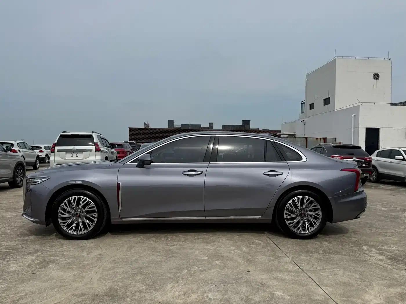 Hongqi H5 2023 2.0T Automatic Intelligent Flagship Edition — миниатюра 16