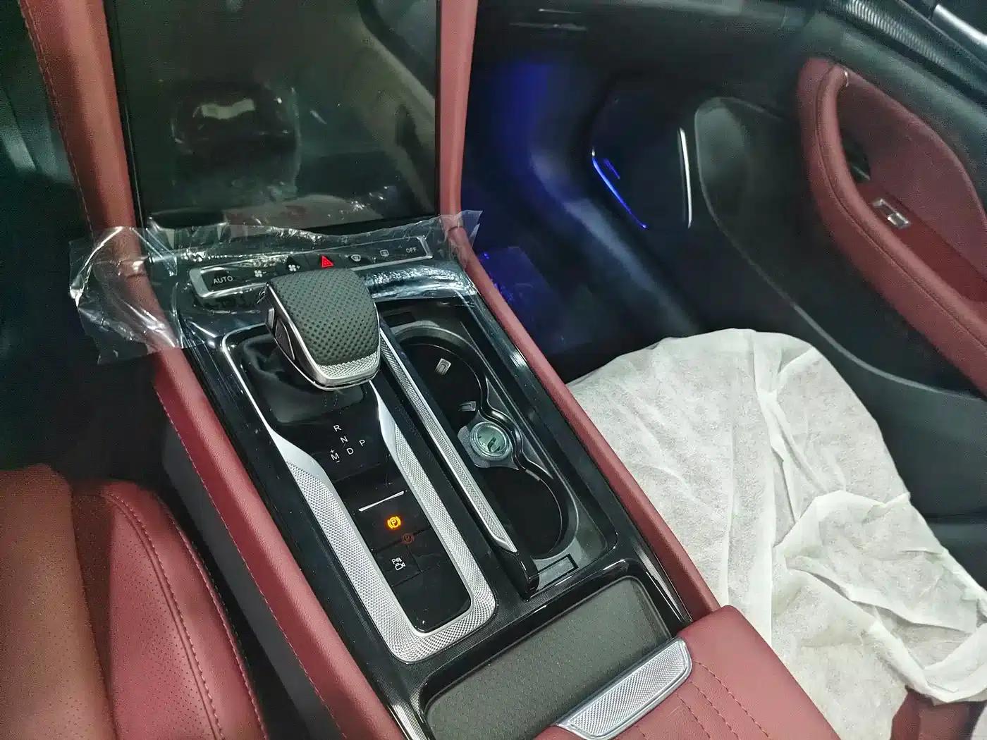 Hongqi H5 2025 1.5T DCT Xuan Ying Edition — миниатюра 8