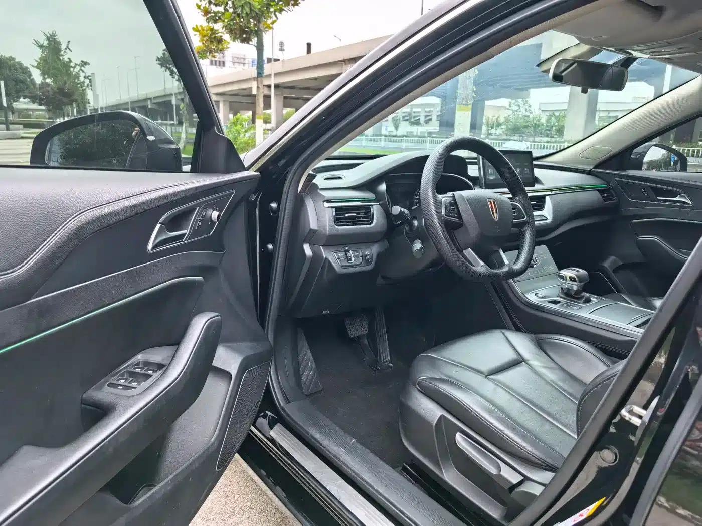 Hongqi H5 2020 1.5T DCT Flag Edition — миниатюра 6