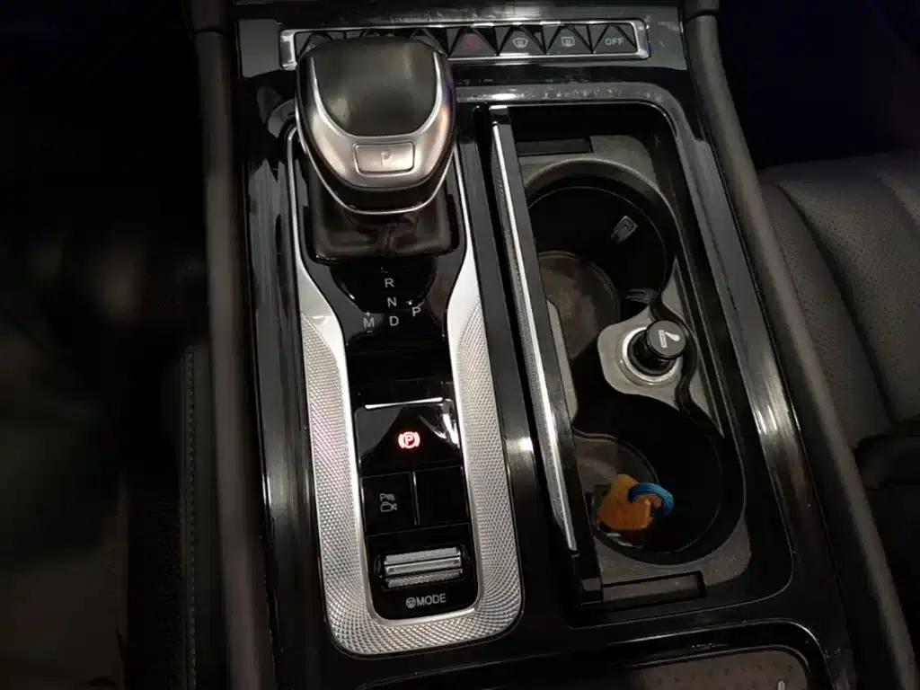 Hongqi H5 2024 2.0T Automatic Intelligent Flagship Edition — миниатюра 14