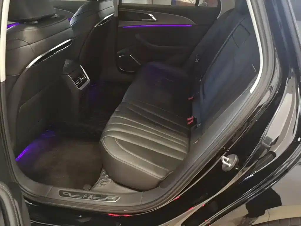 Hongqi H5 2024 2.0T Automatic Intelligent Flagship Edition — миниатюра 17