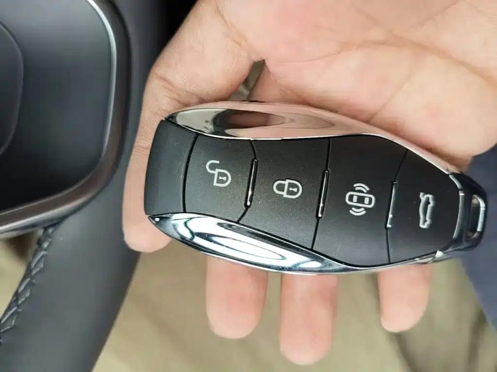 Hongqi H5 2025 2.0T Automatic Flagship Edition — миниатюра 9