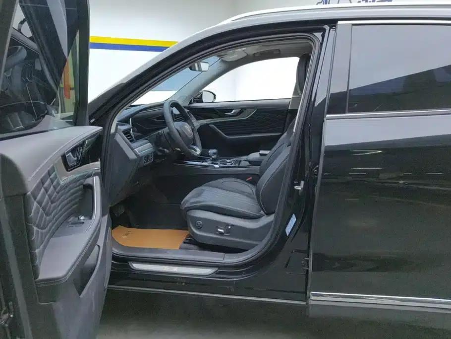 Hongqi HS5 2022 Facelift 2.0T Intelligent Flagship Edition — миниатюра 9