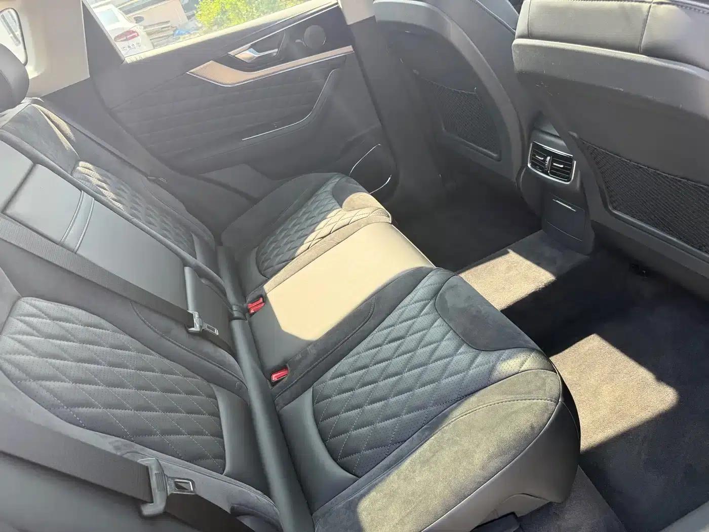 Hongqi HS5 2019 2.0T Intelligent Flagship Edition — миниатюра 12