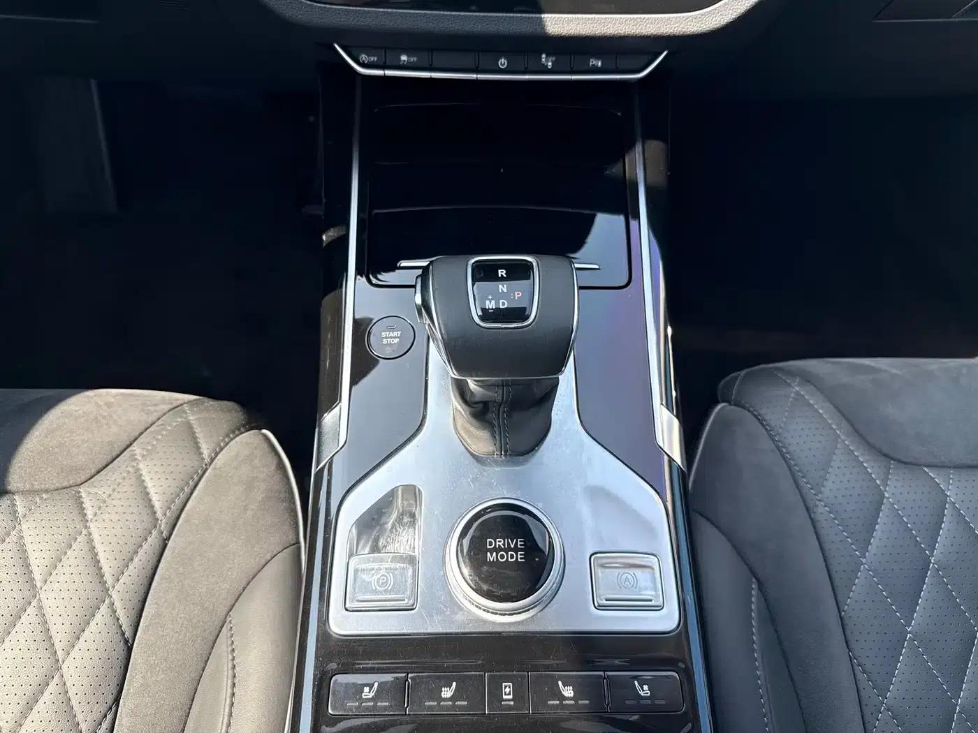 Hongqi HS5 2019 2.0T Intelligent Flagship Edition — миниатюра 8