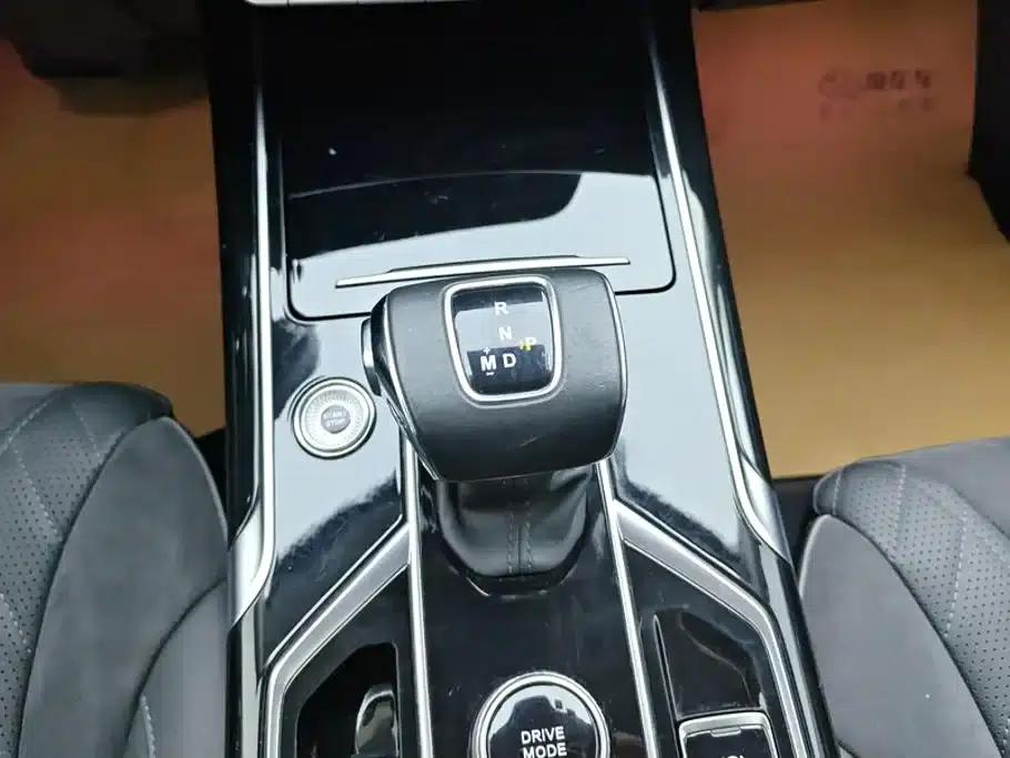 Hongqi HS5 2022 2.0T Intelligent Flagship Enjoy 4WD Edition — миниатюра 16