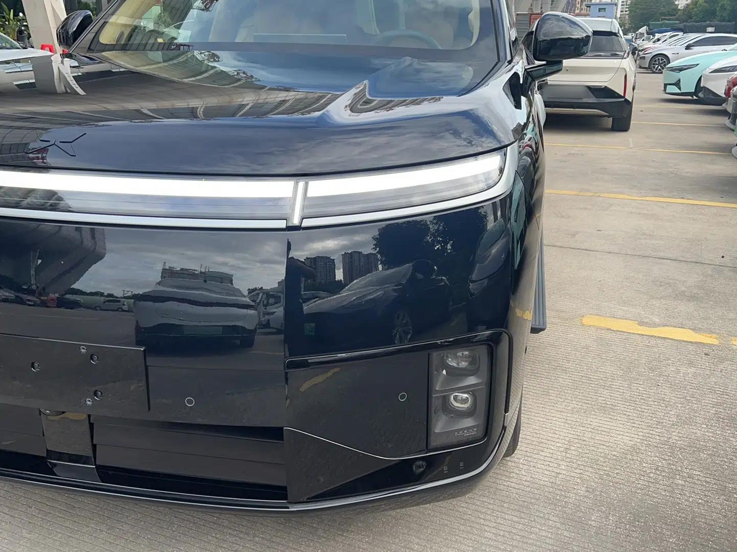 XPeng GX 2026 Model, Range-Extended 1585 Four-Wheel-Drive Flagship Edition — миниатюра 3