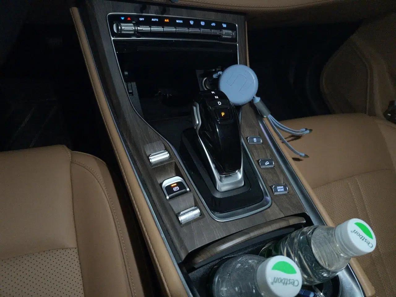 Landian E5 2023 1.5L DE-i 100KM Zhenxiang Edition 7-Seater — миниатюра 11