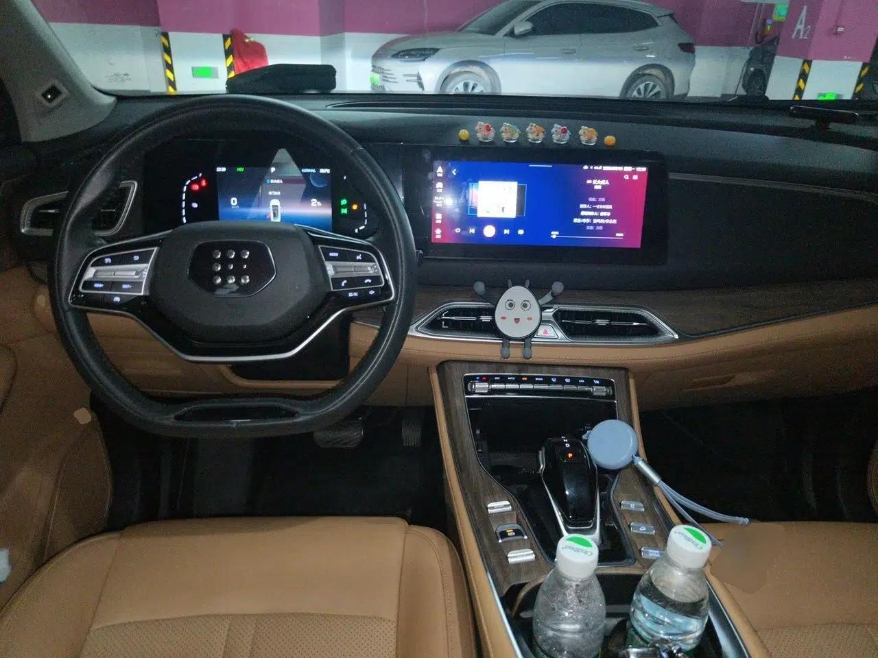 Landian E5 2023 1.5L DE-i 100KM Zhenxiang Edition 7-Seater — миниатюра 6