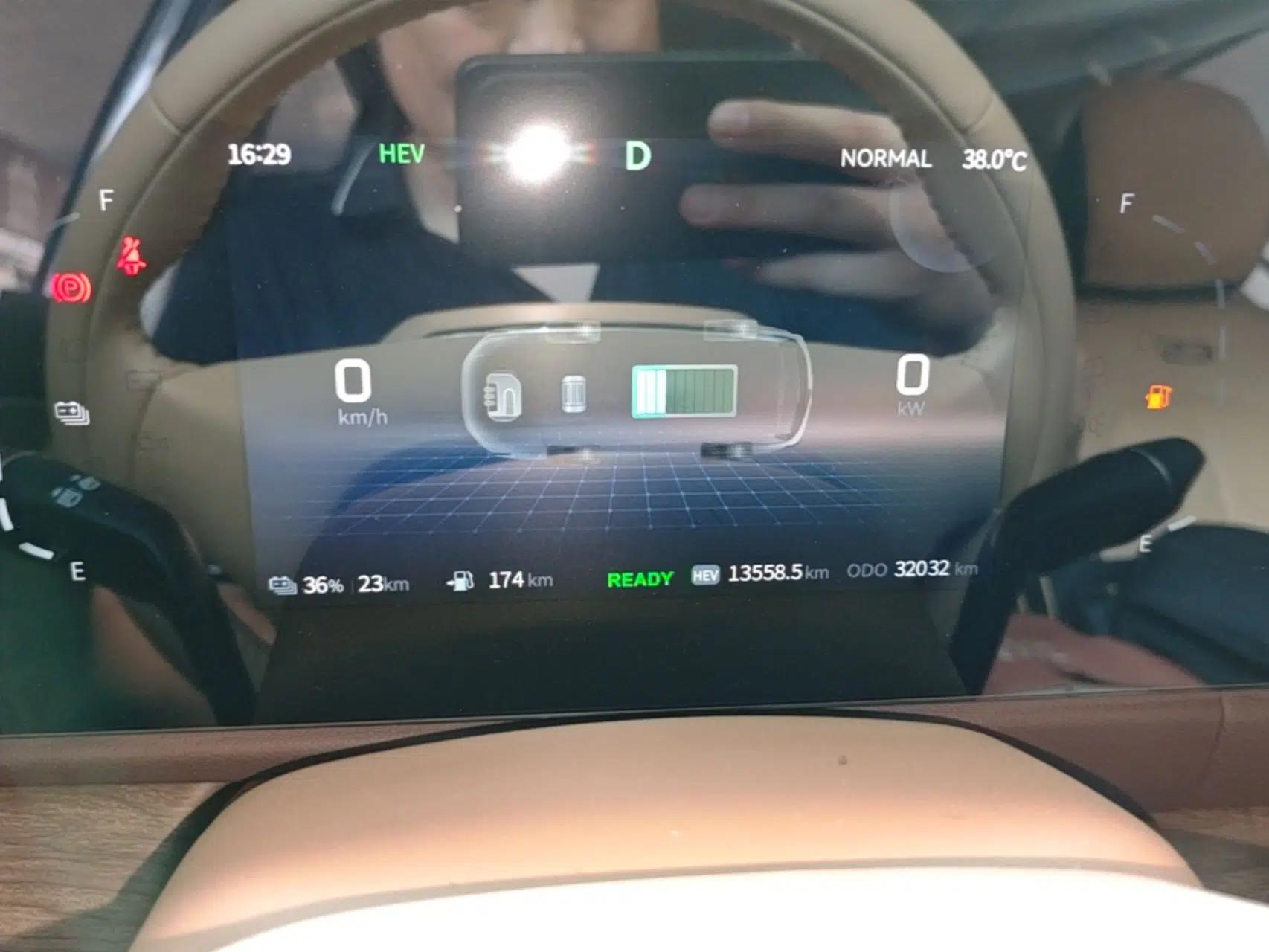 Landian E5 2024 Honor Edition 100KM Premium Model 7 Seats — миниатюра 19