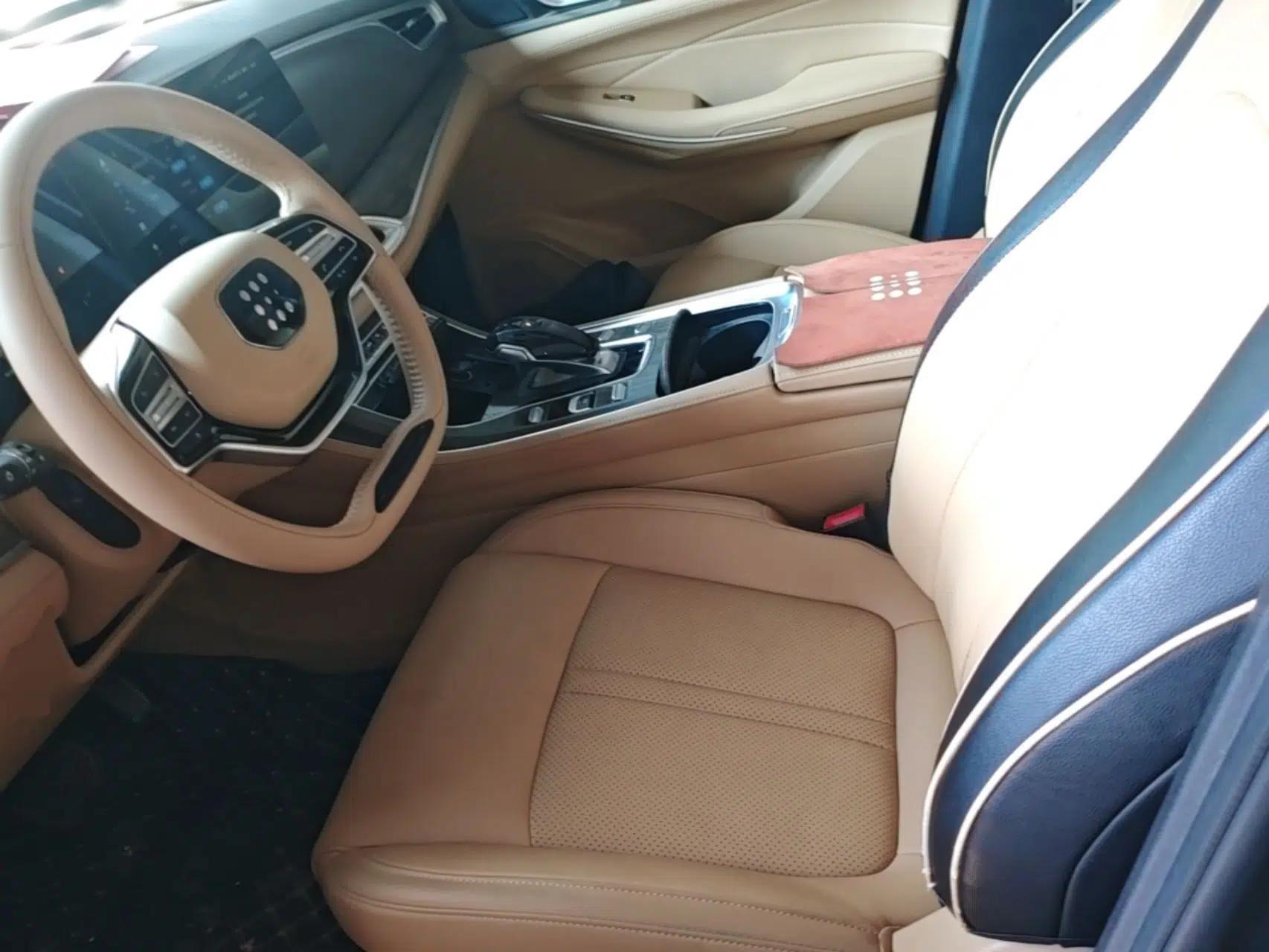 Landian E5 2024 Honor Edition 100KM Premium Model 7 Seats — миниатюра 22