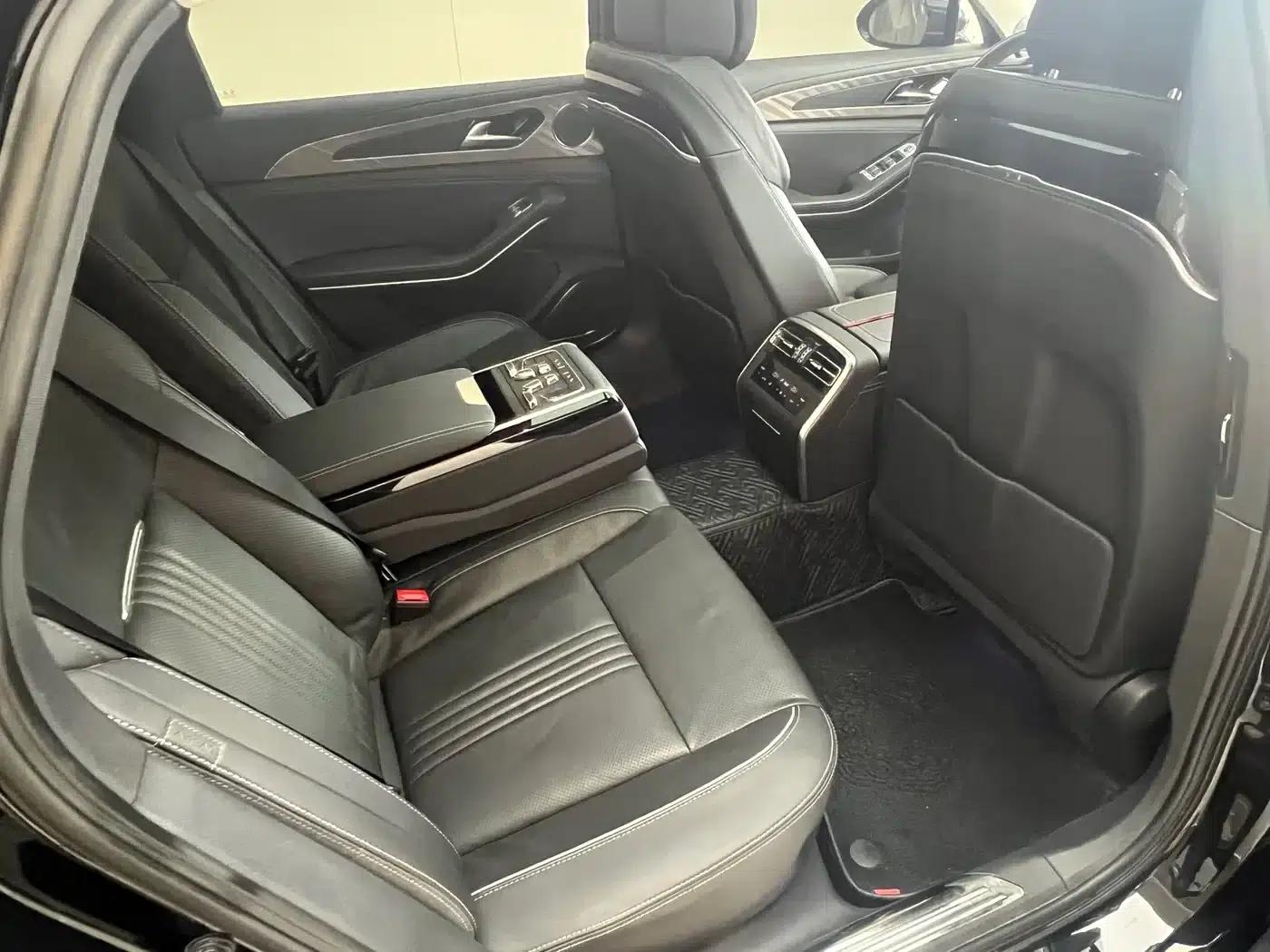 Hongqi H9 2022 2.0T Intelligent Flagship Edition — миниатюра 13