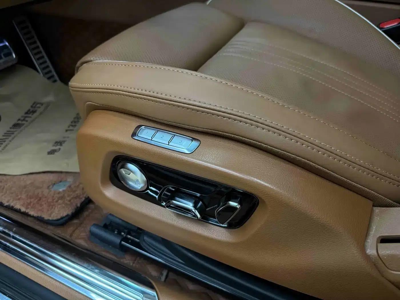 Hongqi H9 2022 2.0T Intelligent Flagship Edition — миниатюра 12